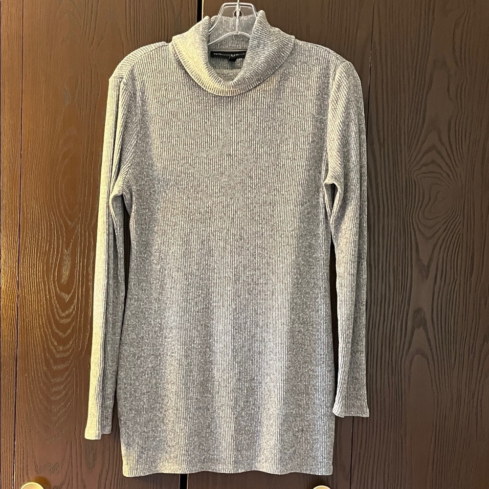 White House Black Market long sleeved gray and white, small cowl  sweater. Sm